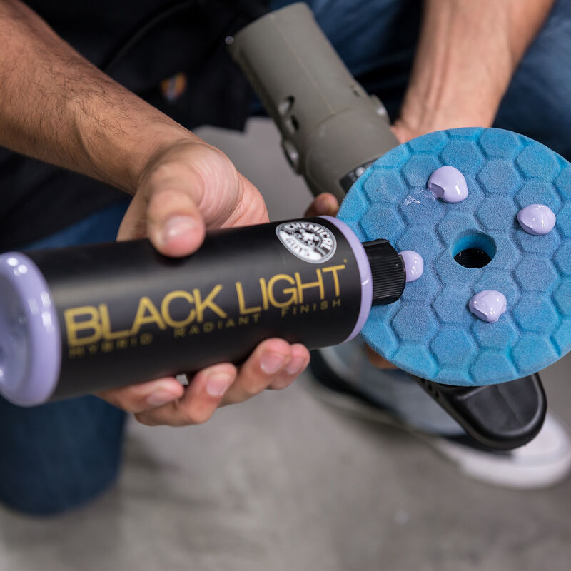 CHEMICAL GUYS BLACK LIGHT GLJÁI/SEALANT