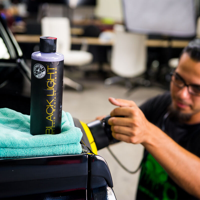 CHEMICAL GUYS BLACK LIGHT GLJÁI/SEALANT